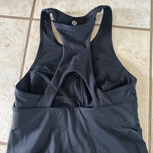 Lululemon final lap tank - Picture 2 of 4